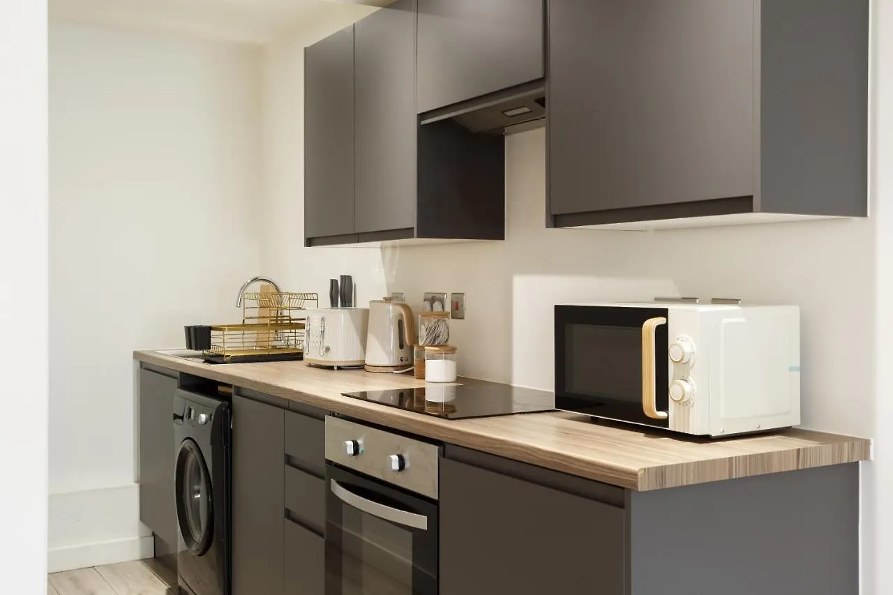 Stylish Penthouse With Outside Balcony! Lejlighed Bradford  0*, Bradford (West Yorkshire) Storbritannien